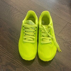 Reebok Neon Yellow Running Shoes Size 9